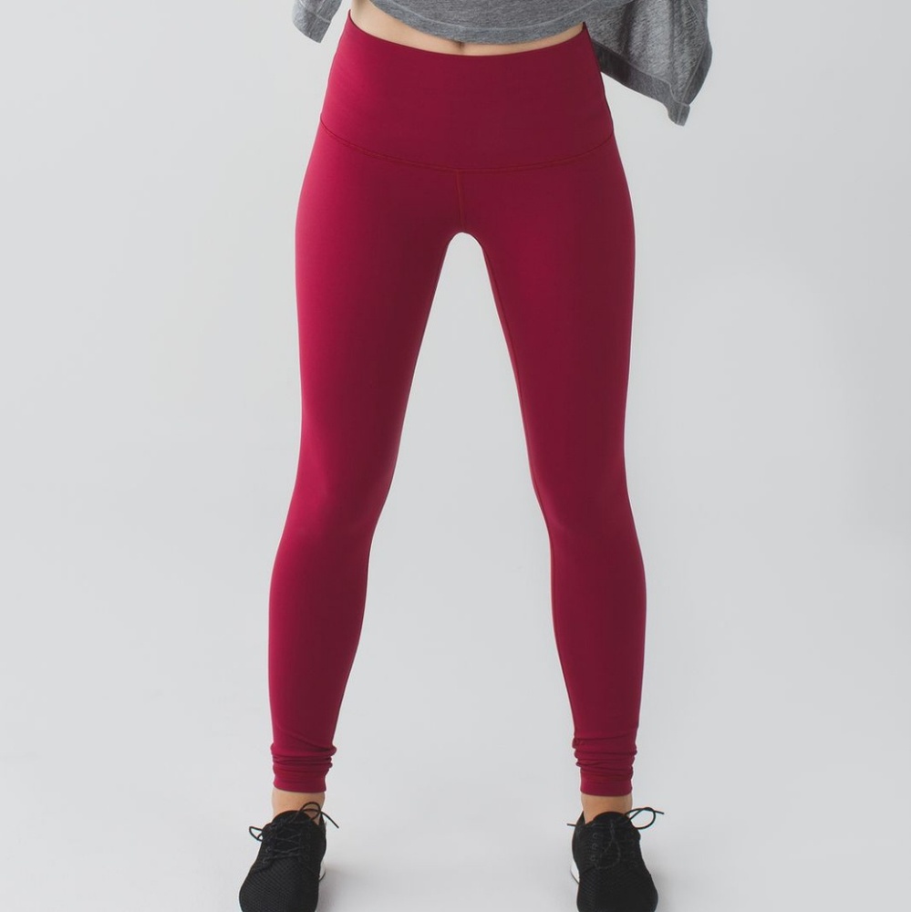 IN SEARCH OF♥️ Lululemon Cranberry Wunder HiRise 4